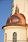 Kościół po remoncie elewacji i wymianie półkopuły nad wejściem do kościoła - 20 października 2011 roku