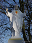 Odnowiona figura Pana Jezusa i groby kapłanów - 26.11.2005 roku